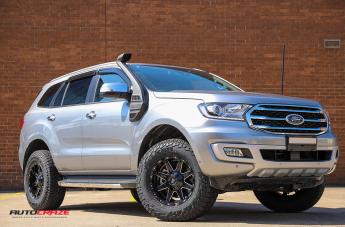 FORD EVEREST BLADE  OR GLOSS BLACK MILLED